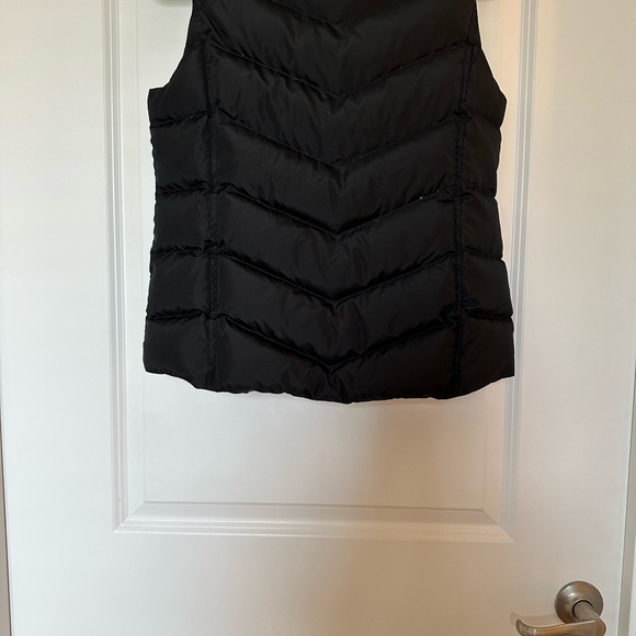 Lands' End Down Vest - Picture 7 of 9